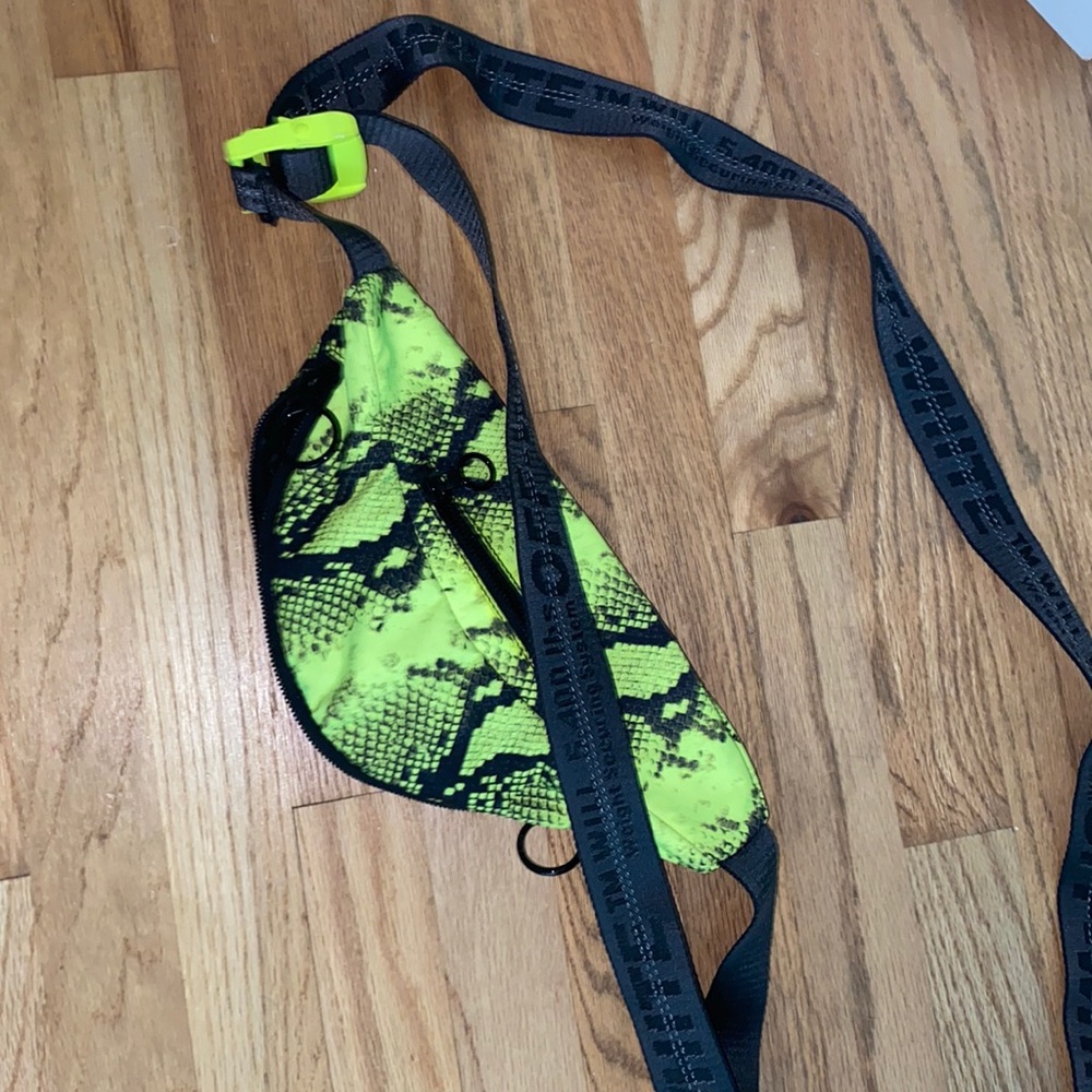 COPY - LIMITED EDITION Off white cross body Fanny pack